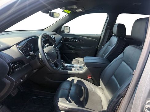 Certified 2023 Chevrolet Traverse RS w/ LPO, Floor Liner Package image 10