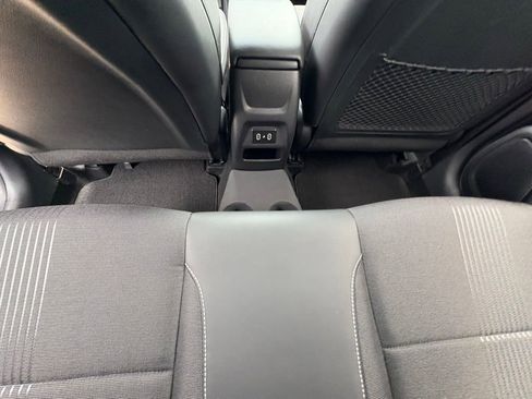 Used 2024 Hyundai Venue Limited FWD image 24