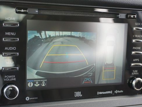 Used 2020 Toyota Sienna Limited Premium image 17