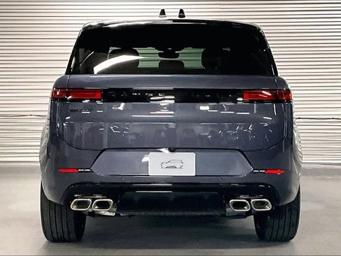 New 2025 Land Rover Range Rover Sport Dynamic SE image 5