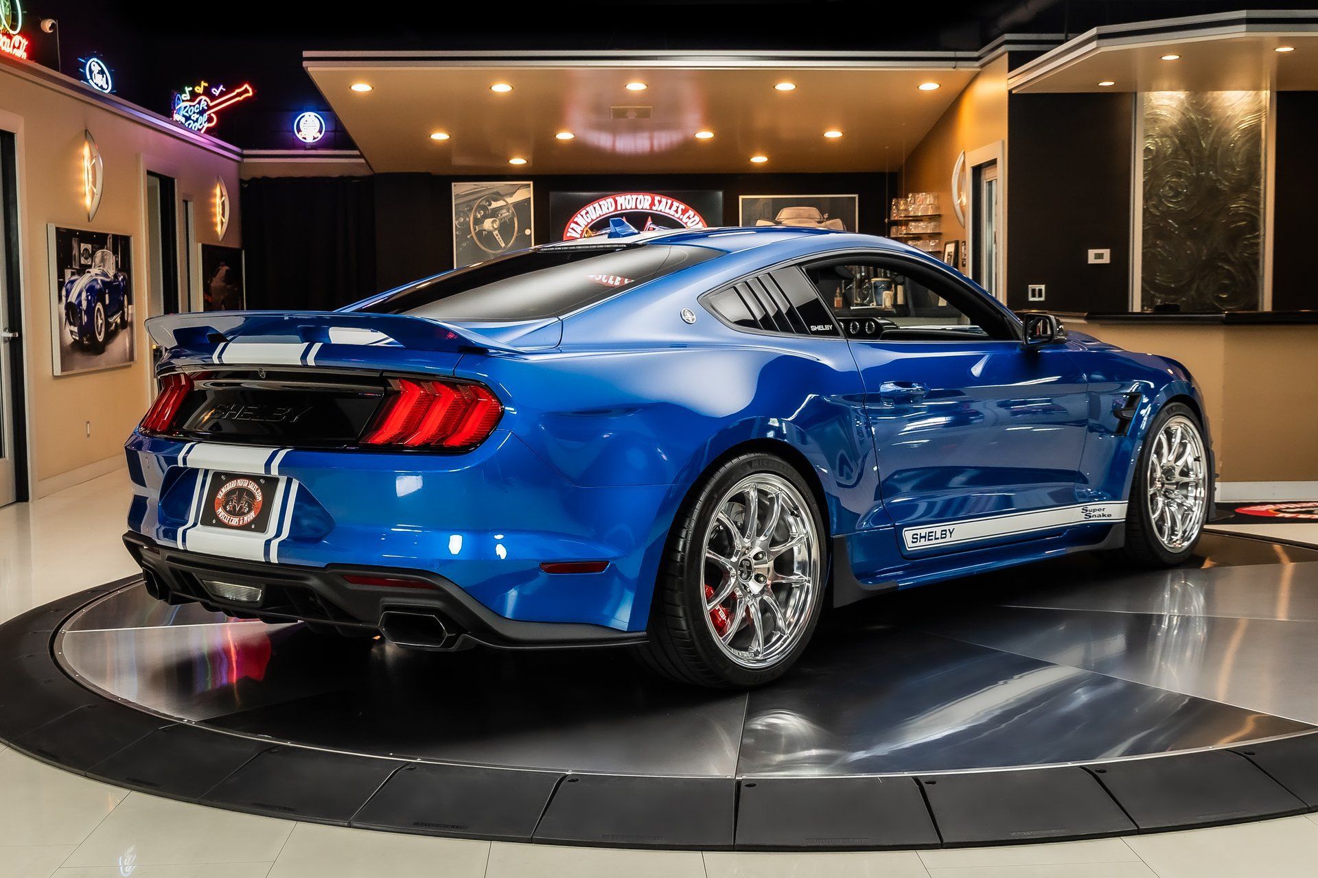 Used 2021 Ford Mustang GT Premium w/ Equipment Group 401A RWD image 12