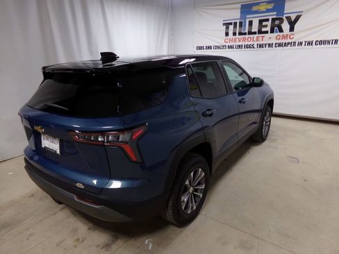 New 2026 Chevrolet Equinox LT w/ Convenience Package II image 6