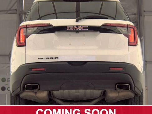 Used 2022 GMC Acadia SLE w/ Elevation Edition FWD image 8