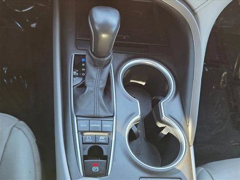 Certified 2021 Toyota Camry XLE image 13