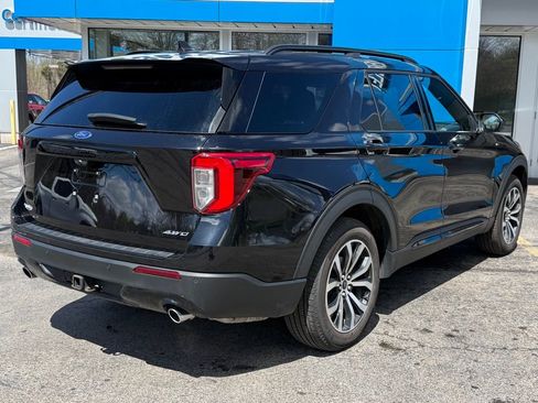 Used 2024 Ford Explorer ST-Line w/ Class IV Trailer Tow Package AWD/4WD image 5