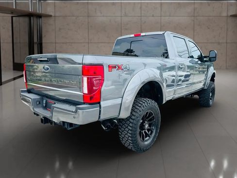 Used 2021 Ford F250 Lariat w/ Lariat Ultimate Package AWD/4WD image 3