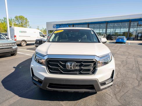 Certified 2023 Honda Ridgeline RTL image 2
