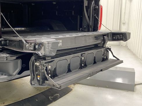 Used 2020 GMC Sierra 2500 Denali w/ Denali Ultimate Package image 30