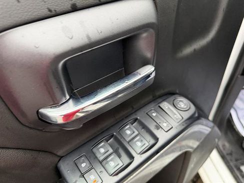 Used 2018 Chevrolet Silverado 1500 LT w/ All Star Edition image 27