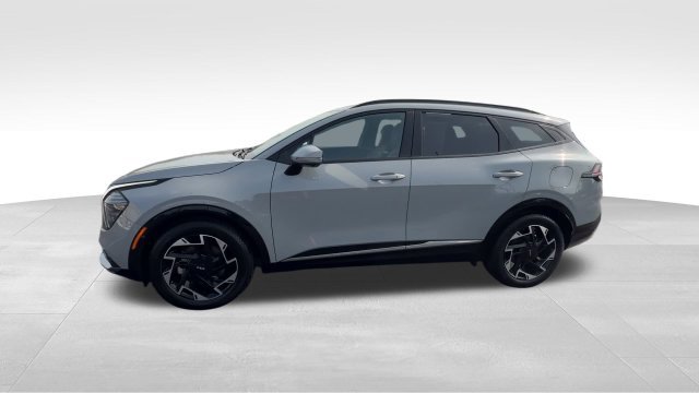Used 2025 Kia Sportage SX FWD image 3