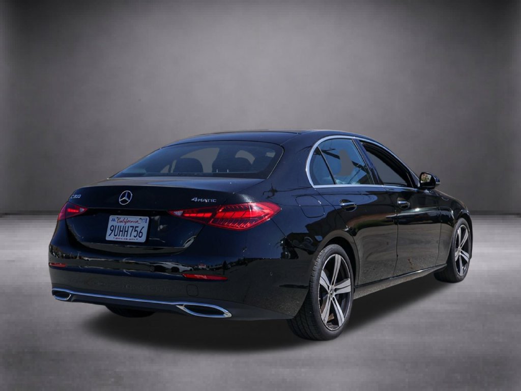 Used 2025 Mercedes-Benz C 300 4MATIC Sedan image 4
