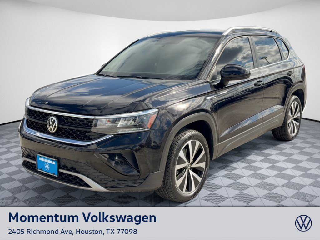 Used 2022 Volkswagen Taos SE FWD image 1