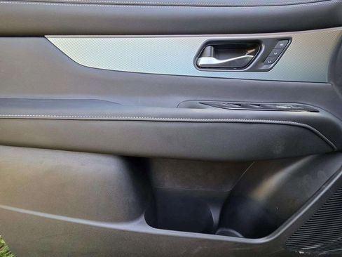 Used 2025 Nissan Murano SL image 19