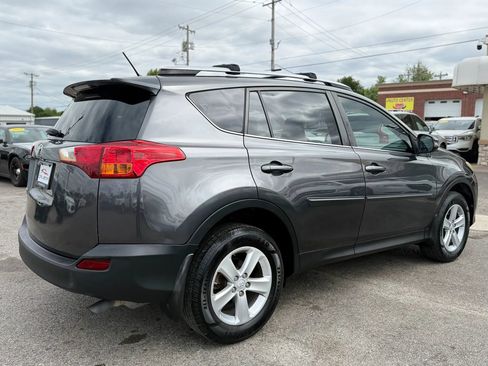 Used 2013 Toyota RAV4 XLE FWD image 4