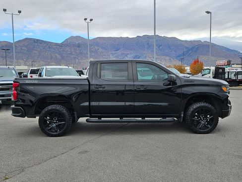 Used 2024 Chevrolet Silverado 1500 Custom Trail Boss w/ Midnight Edition image 2