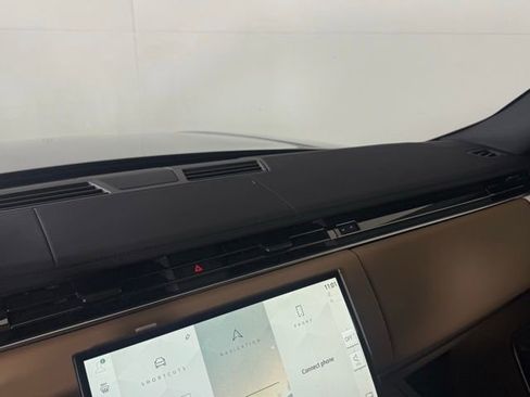 New 2026 Land Rover Range Rover Long Wheelbase SE image 29