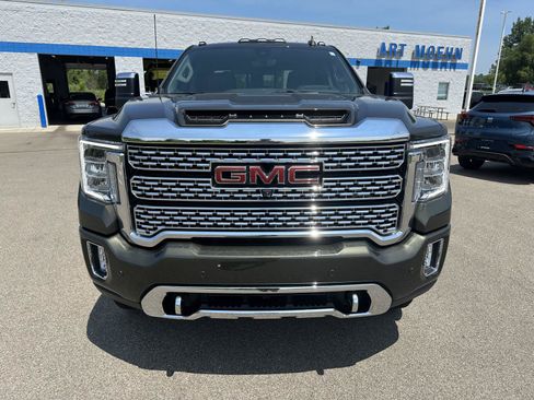 Used 2023 GMC Sierra 2500 Denali w/ Denali Ultimate Package AWD/4WD image 9