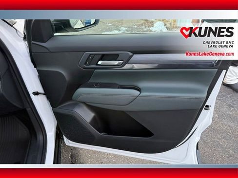 New 2026 GMC Terrain AT4 w/ Convenience Package III image 20