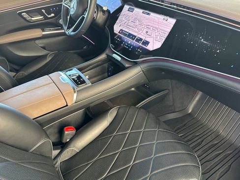 Used 2023 Mercedes-Benz EQS 580 4MATIC Sedan image 14