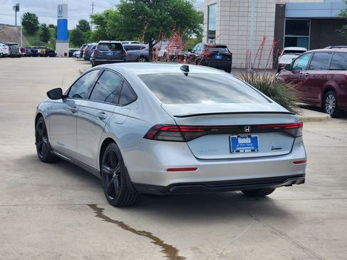 Used 2024 Honda Accord Sport image 7