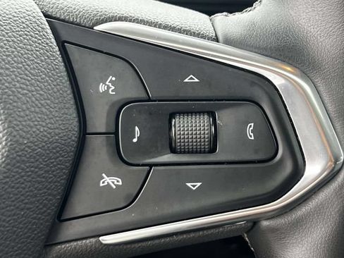 Used 2024 Chevrolet Trax ACTIV w/ Sunroof Package FWD image 20