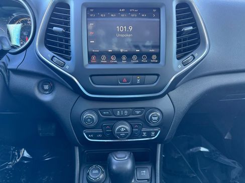 Used 2022 Jeep Cherokee Latitude Lux w/ Sun & Sound Group AWD/4WD image 26