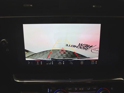 Used 2025 GMC Sierra 3500 Denali image 13