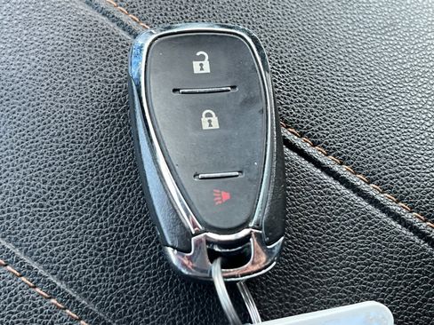 Used 2018 Chevrolet Traverse LS image 29