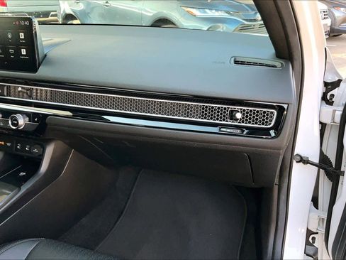 Used 2025 Honda Civic Sport Touring image 17