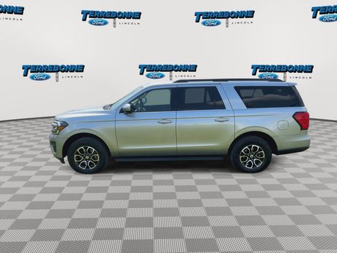 Certified 2024 Ford Expedition Max XLT image 5
