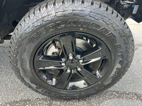 Used 2018 Jeep Wrangler Unlimited Sport S AWD/4WD image 13