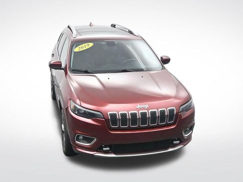 Used 2019 Jeep Cherokee Overland AWD/4WD image 32