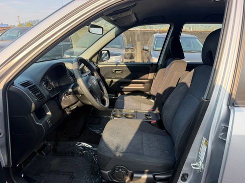 Used 2005 Honda CR-V LX image 8