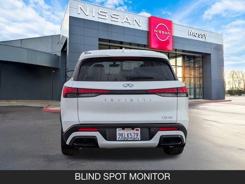 Certified 2025 INFINITI QX60 Pure image 9