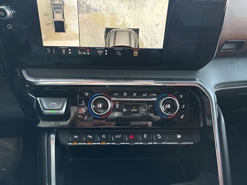 Used 2024 GMC Sierra 1500 Denali Ultimate image 24