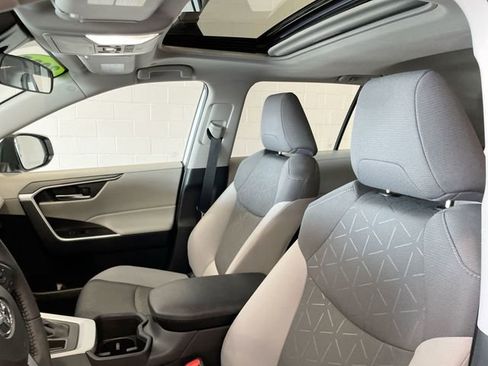 Used 2025 Toyota RAV4 XLE w/ Convenience Package AWD/4WD image 11