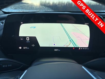 New 2025 Chevrolet Traverse LT w/ Midnight/Sport Edition