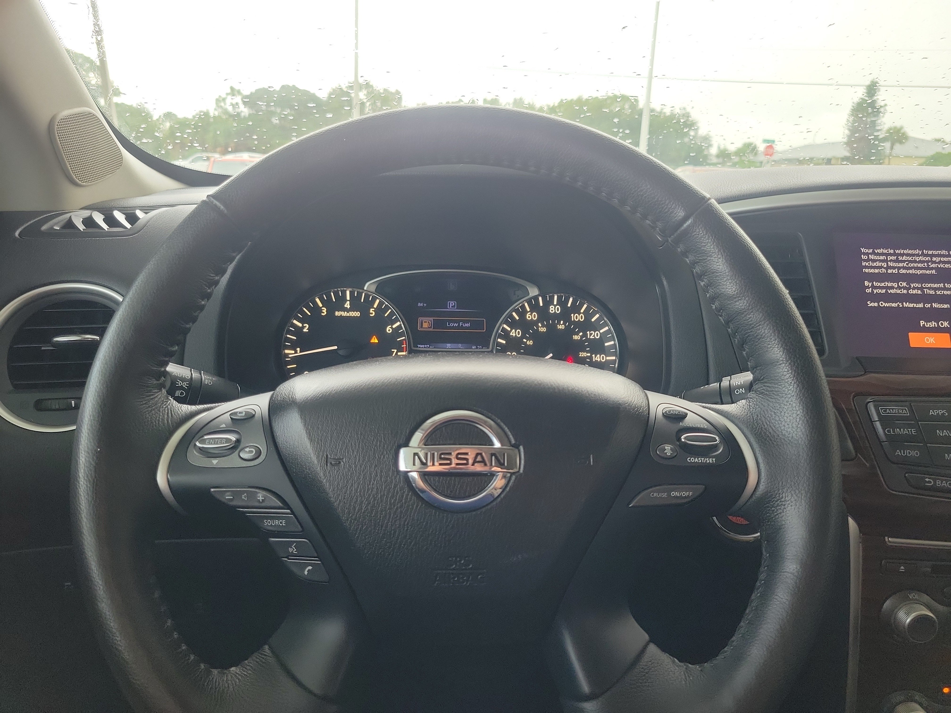 Used 2020 Nissan Pathfinder Platinum FWD image 17