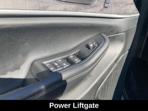 Used 2023 Jeep Grand Cherokee Limited image 14