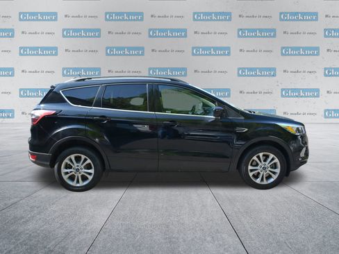 Used 2018 Ford Escape SE w/ SE Sync 3 Package AWD/4WD image 4