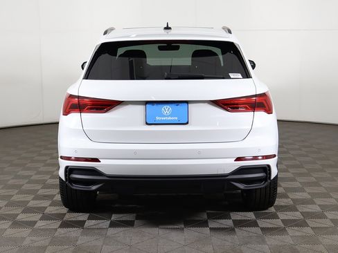 Used 2024 Audi Q3 2.0T Premium Plus w/ Premium Plus Package image 12