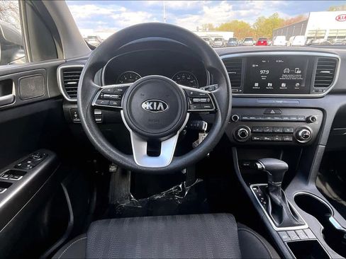 Used 2020 Kia Sportage LX AWD/4WD image 10