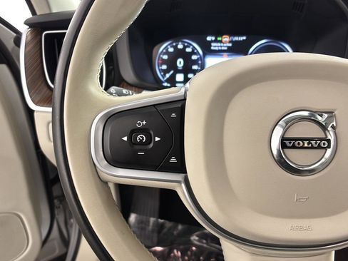 Used 2021 Volvo XC60 T8 Inscription Expression image 29