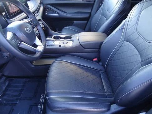 Used 2025 INFINITI QX60 Autograph w/ Cargo Package image 6
