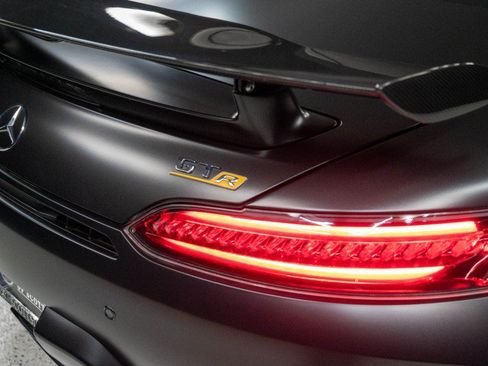 Used 2020 Mercedes-Benz AMG GT R image 14