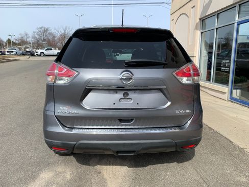 Used 2016 Nissan Rogue SV AWD/4WD image 6