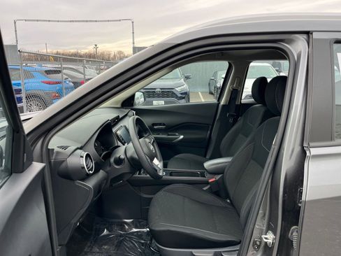 Used 2024 Nissan Kicks SV image 26