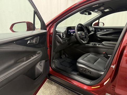 Used 2024 Chevrolet Blazer EV LT image 12