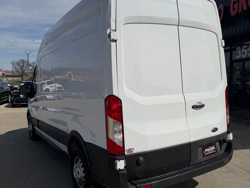 Used 2022 Ford Transit 250 148 High Roof AWD image 4