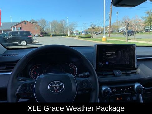 Used 2023 Toyota RAV4 XLE w/ Convenience Package AWD/4WD image 17